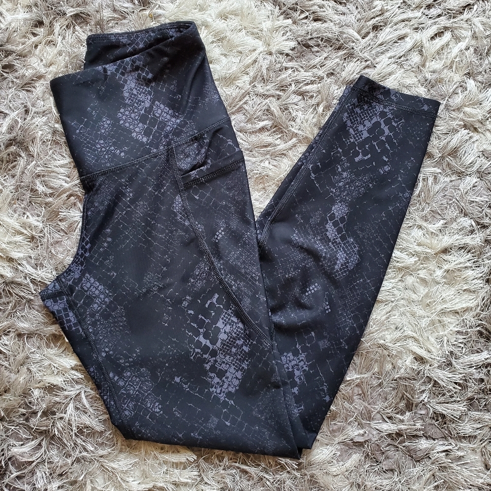 Old Navy Leggings 7/8 With Pockets (Small)